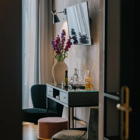 Naman Hotellerie - Margutta 4*