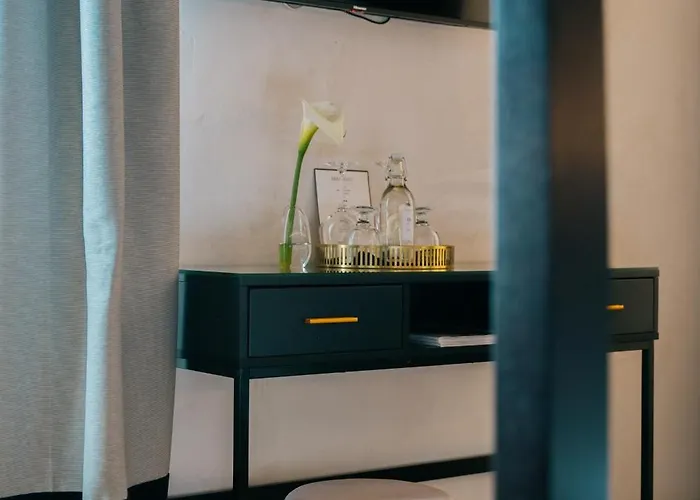 Naman Hotellerie - Margutta 4* Рим