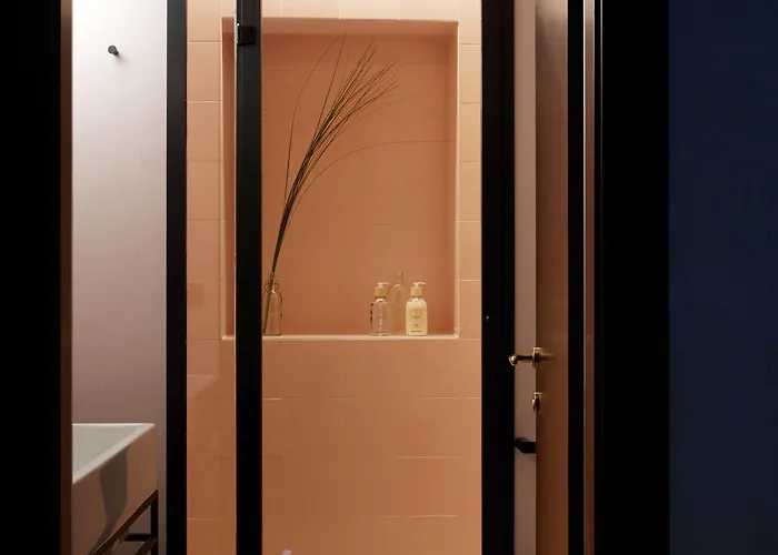 Naman Hotellerie - Margutta 4* Рим