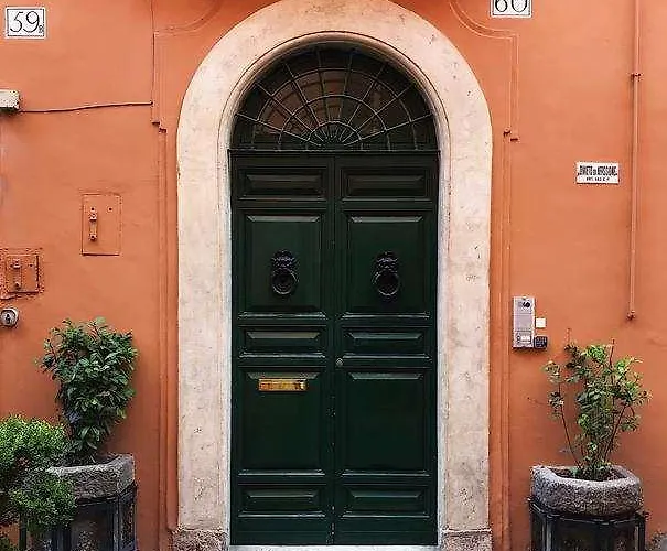 Гостевой дом Naman Hotellerie - Margutta 4*